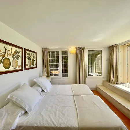 Lirios Puerto Banus - Eaw Homes 马尔韦利亚