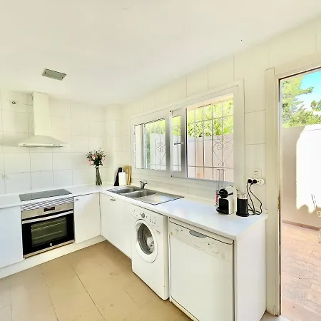 Lirios Puerto Banus - Eaw Homes * 马尔韦利亚