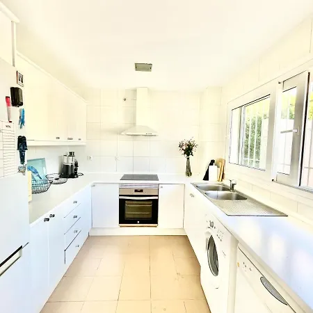 Вилла Lirios Puerto Banus - Eaw Homes Марбелья