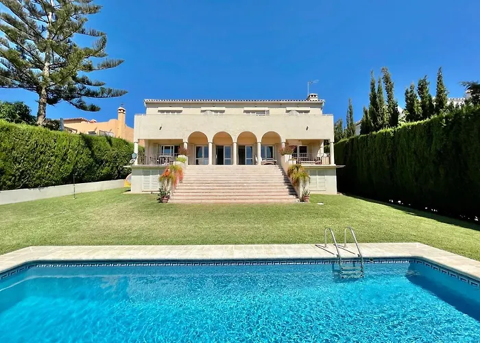 Lirios Puerto Banus - Eaw Homes Villa